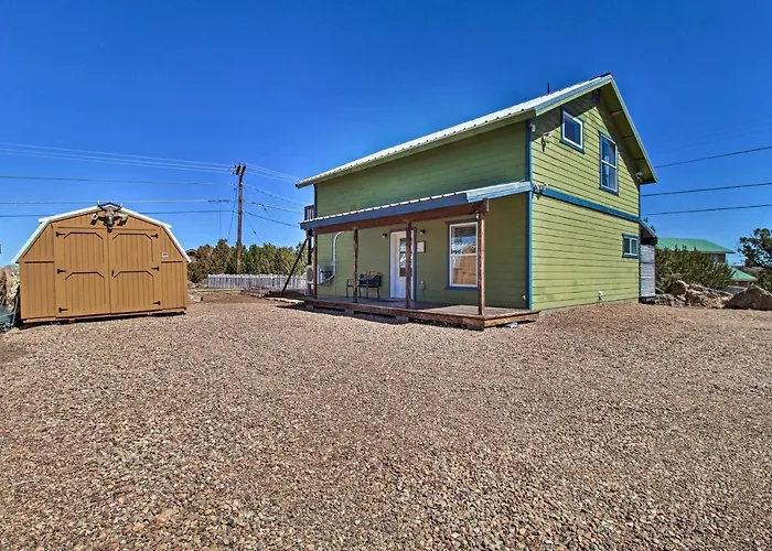 Holiday home Near White Mountain Lake: W/ Balcony & Patio Show Low